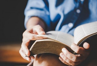  EVANGELHO DO DIA 📖 09 de Março de 2022 Nenhum sinal será dado a esta geração a não ser o sinal de Jonas